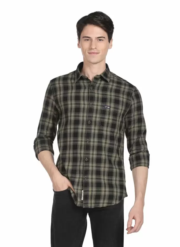 U.S. POLO ASSN. Men Slim Fit Checkered Cut Away Collar Casual Shirt