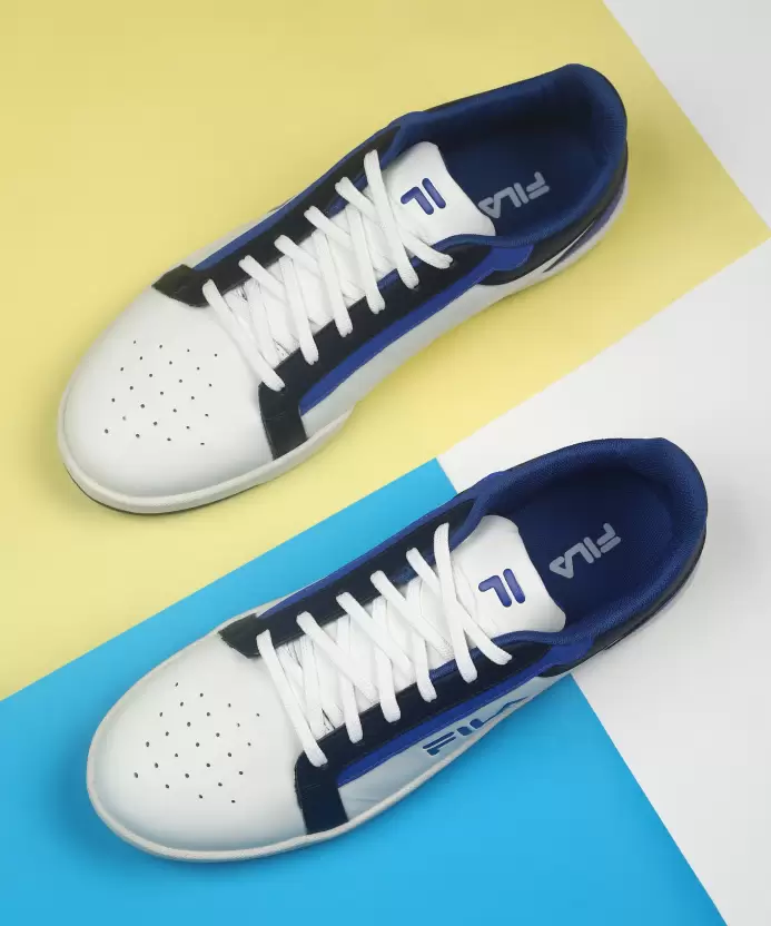 FILA CHRIZEL Sneakers For Men  (White)